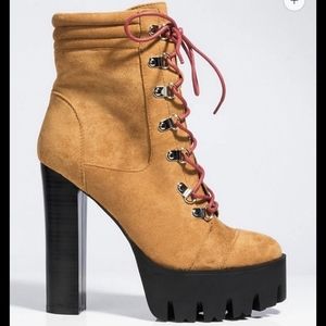 Azalea Wang Chunky Ultra Platform Boot Brown Suede Lace Up 8.5